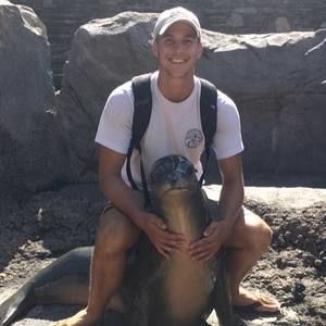 Meet your Posher, Ethan